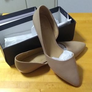 NIB Naturalizer Tamara Taupe Flats